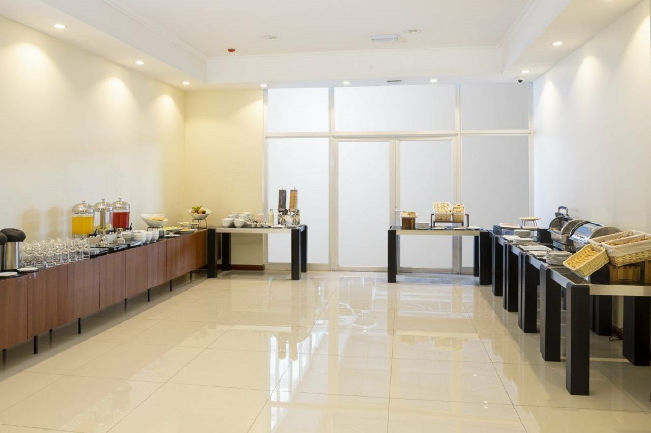 เบสต์ เวสเทิร์น เอสตาซิออน เซ็นทรัล Hotel ซานติอาโก ภายนอก รูปภาพ
